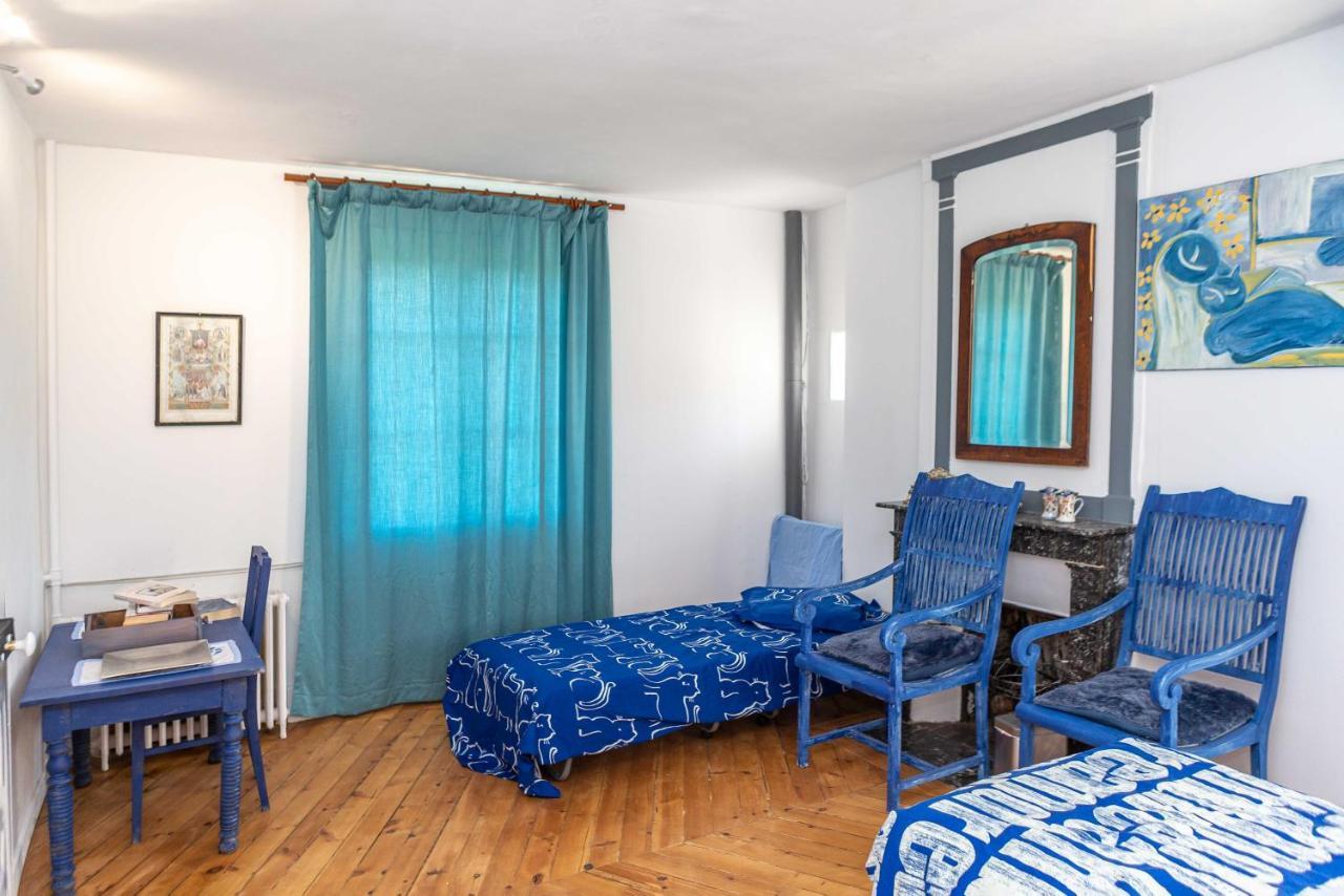 Chambre D'Hotes Les Jardins De Marie, Sci Charles III Bernay  Ngoại thất bức ảnh