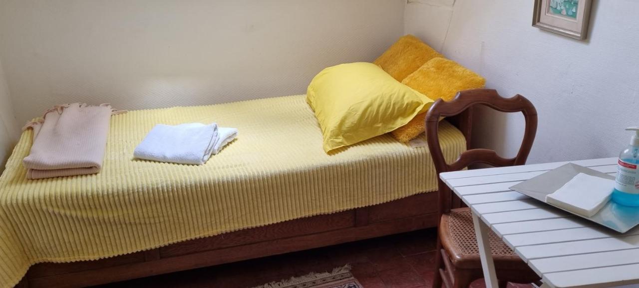 Chambre D'Hotes Les Jardins De Marie, Sci Charles III Bernay  Ngoại thất bức ảnh