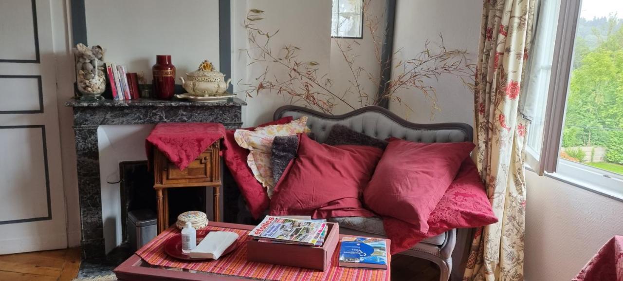 Chambre D'Hotes Les Jardins De Marie, Sci Charles III Bernay  Ngoại thất bức ảnh